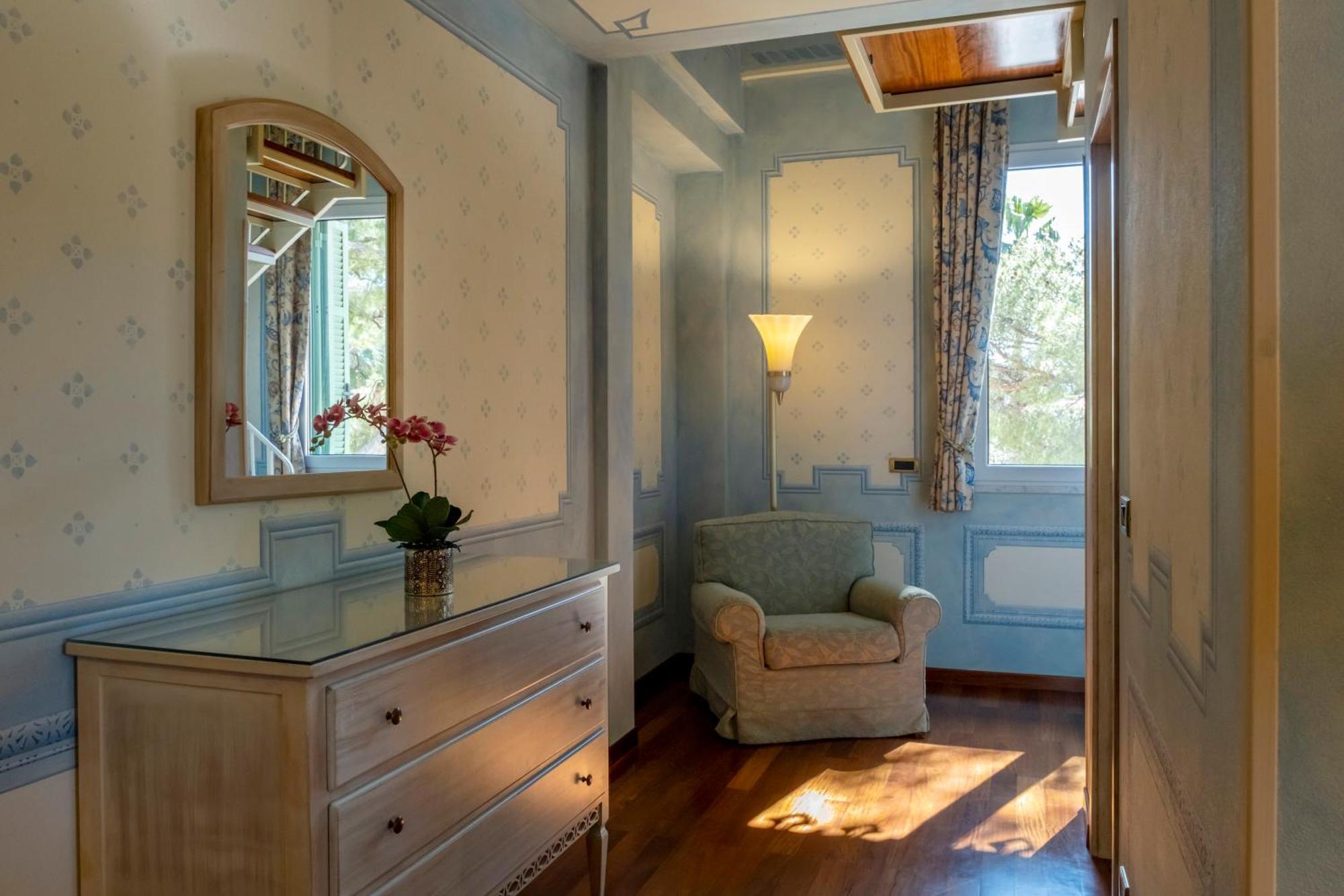Suite Hotel Nettuno Sestri Levante Esterno foto