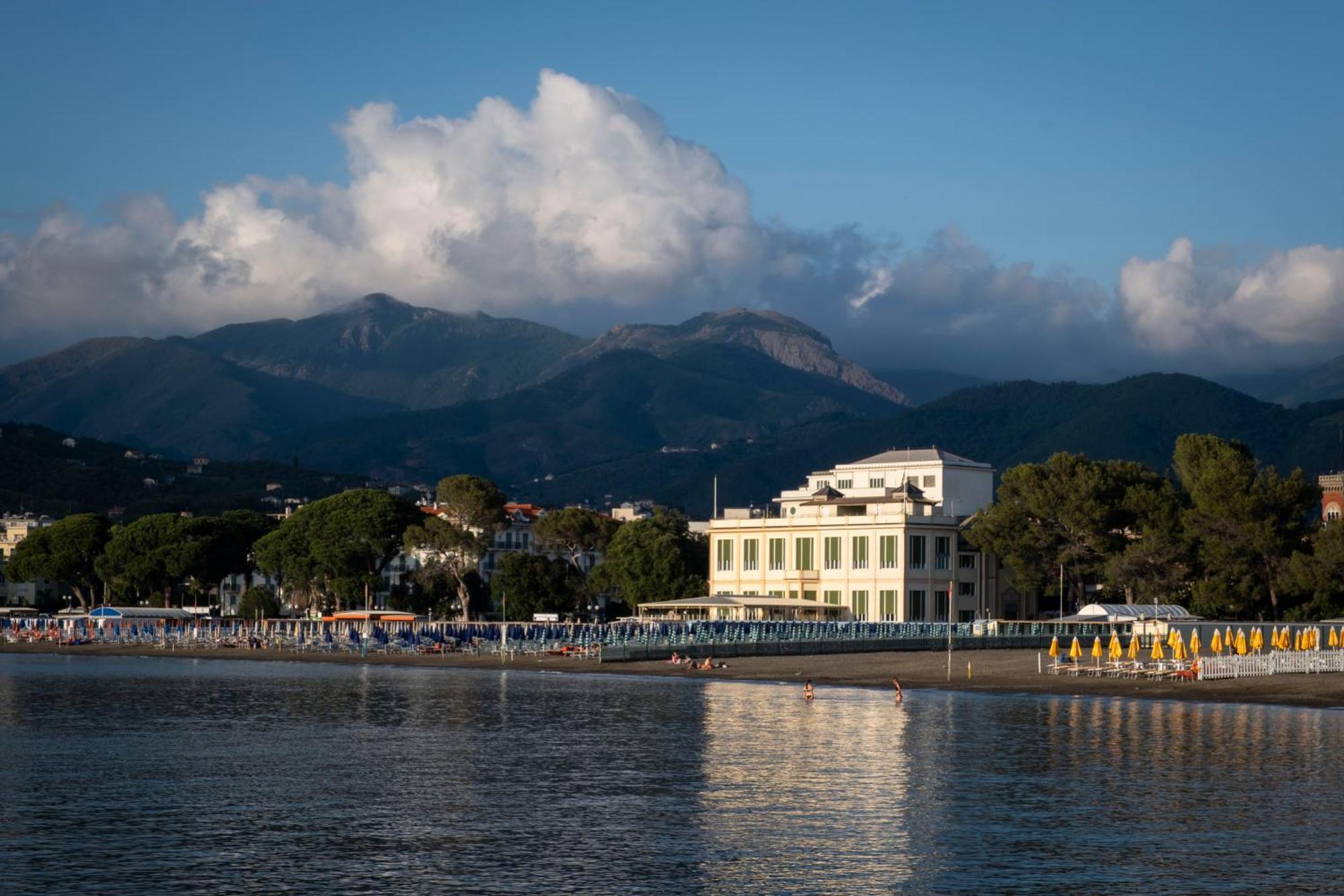 Suite Hotel Nettuno Sestri Levante Esterno foto