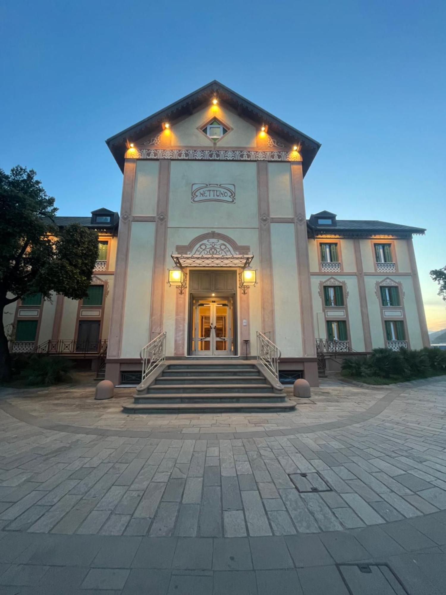 Suite Hotel Nettuno Sestri Levante Esterno foto