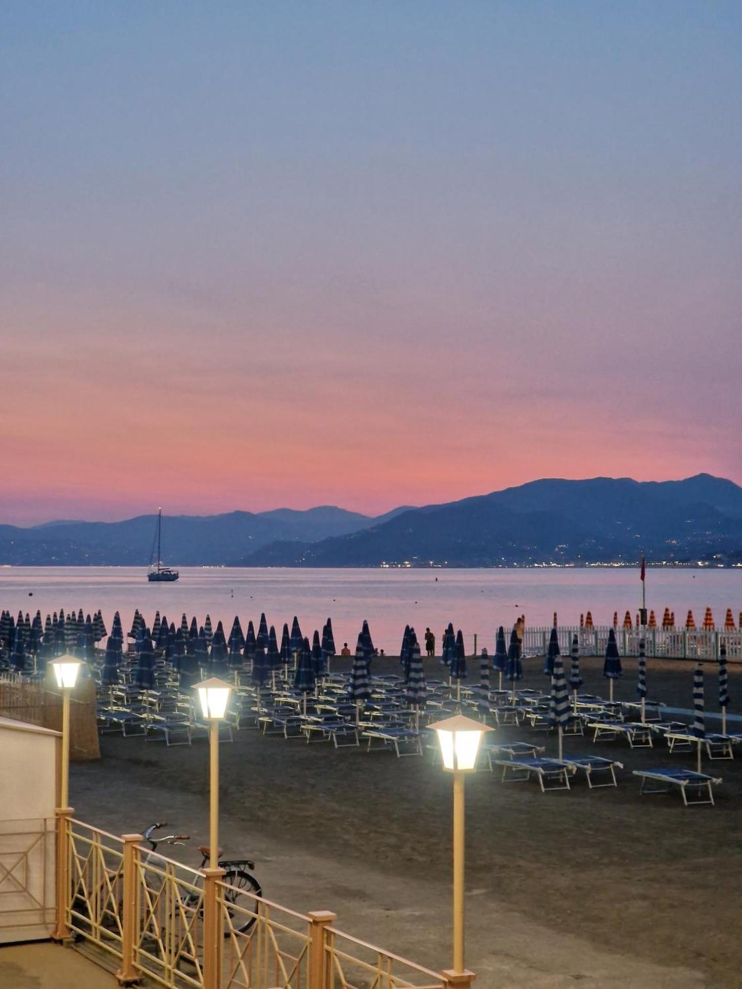 Suite Hotel Nettuno Sestri Levante Esterno foto
