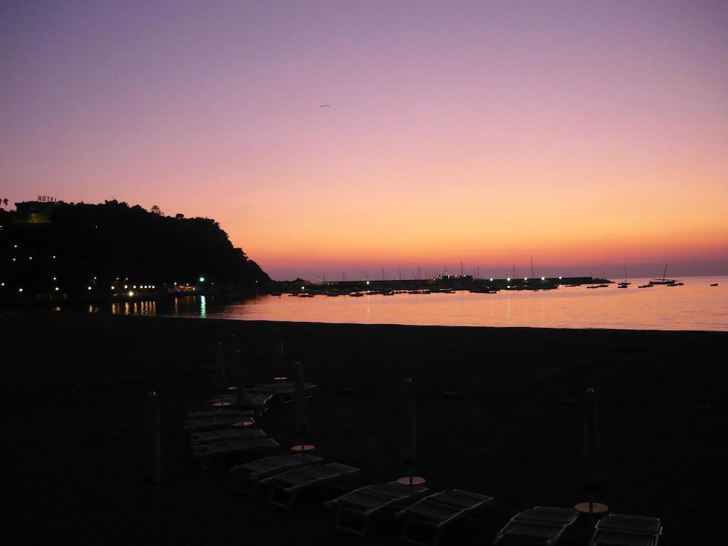Suite Hotel Nettuno Sestri Levante Esterno foto