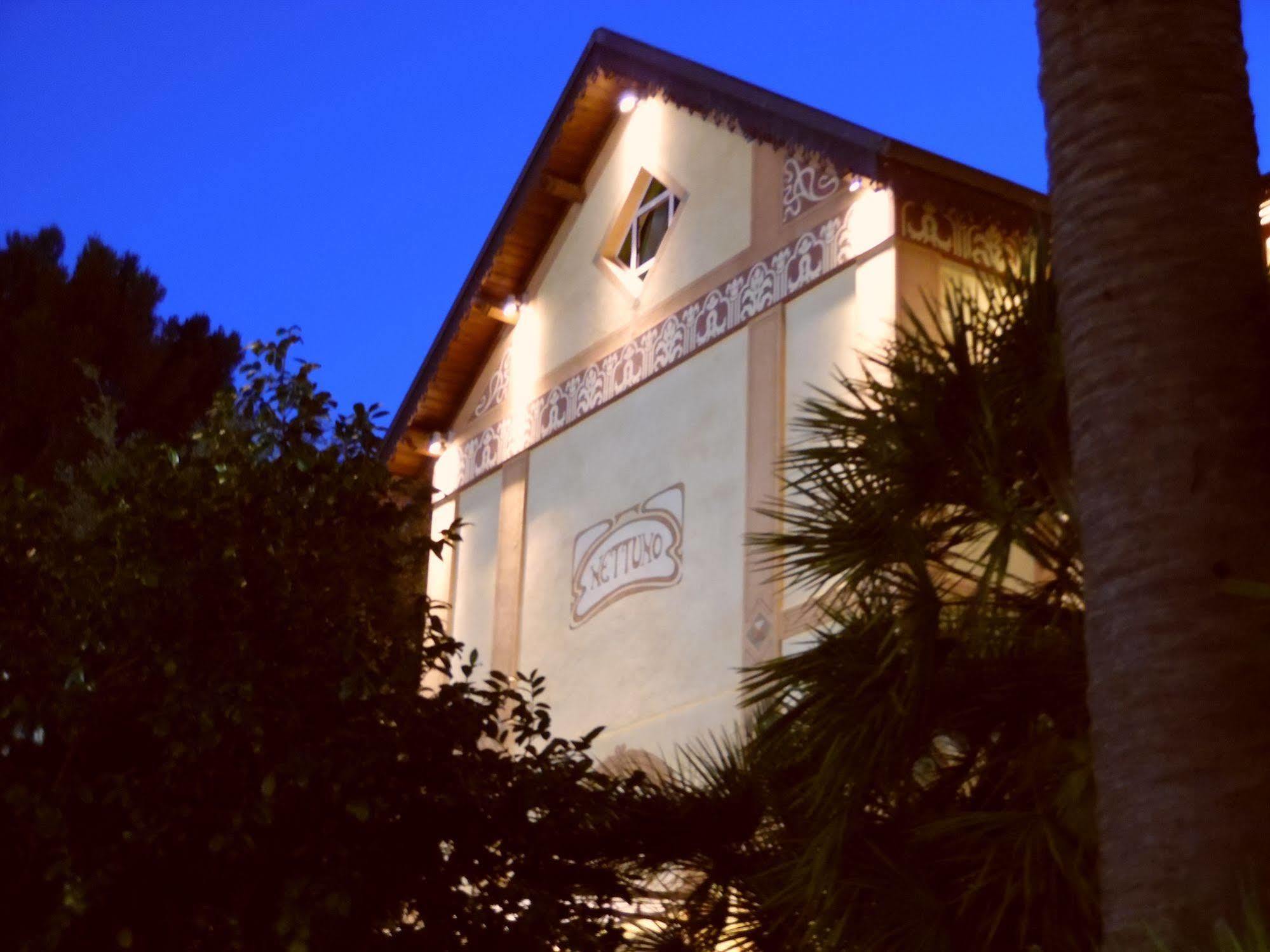 Suite Hotel Nettuno Sestri Levante Esterno foto